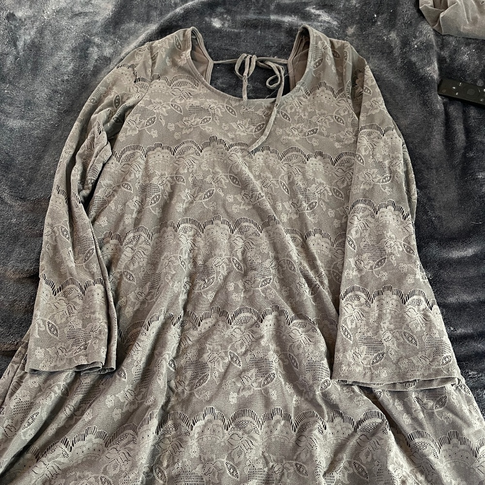 Lace long sleeve short dress